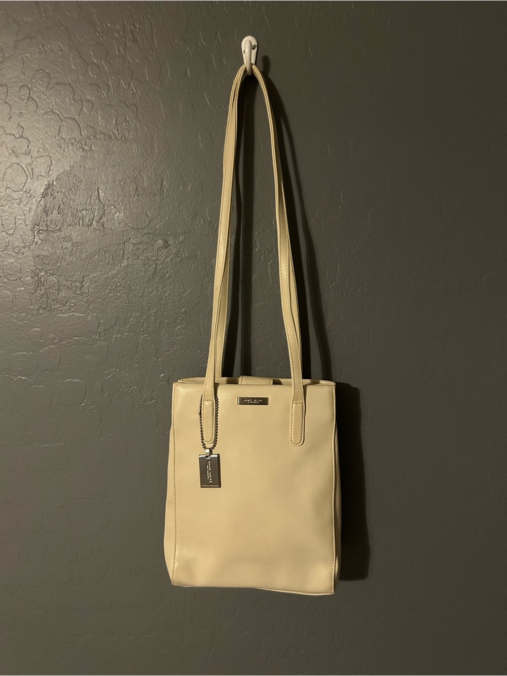 Nine West Beige/Cream Leather Shoulder Tote with Tag